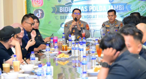 Humas Polda Jambi Coffee Morning Bersama Pegiat Media Sosial dan Influencer